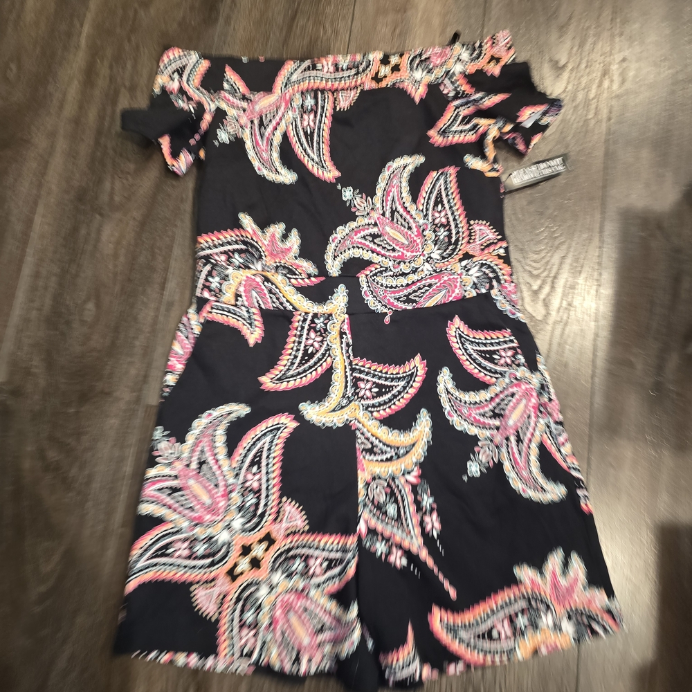 New York & Company Paisley Print Top